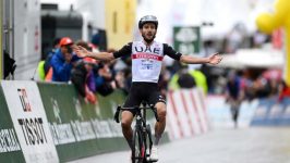 Yates batte Pinot nel duello senior per il vantaggio di Romanty