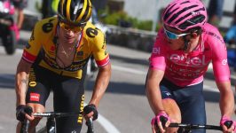 Roglic punta a vincere il Giro mentre Thomas inciampa nella cronometro decisiva