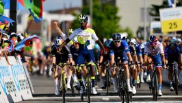 Girmay vola verso la seconda vittoria di tappa al Giro di Svizzera