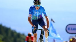 “Non ho intenzione di fermarmi:” Chris Froome conferma che correrà nel 2024 e punta all’inclusione nel ritorno del Tour de France